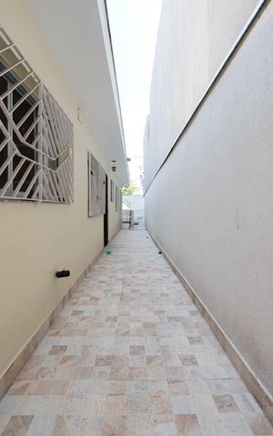 Casa à venda com 202m², 2 quartos e 2 vagasÁrea externa