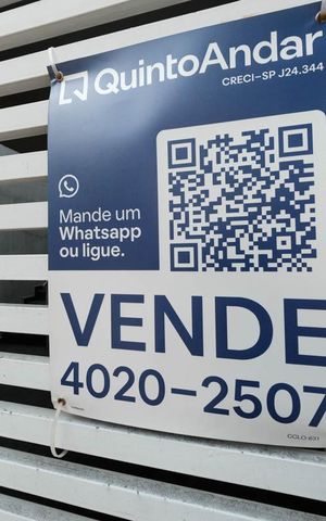 Casa à venda com 202m², 2 quartos e 2 vagasFachada