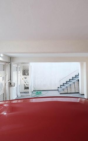 Casa à venda com 202m², 2 quartos e 2 vagasGaragem