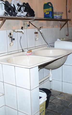 Casa à venda com 360m², 2 quartos e 2 vagasÁrea de Serviço