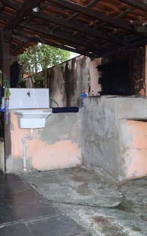 Casa à venda com 360m², 2 quartos e 2 vagasÁrea externa