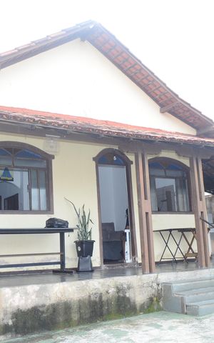 Casa à venda com 360m², 2 quartos e 2 vagasFachada