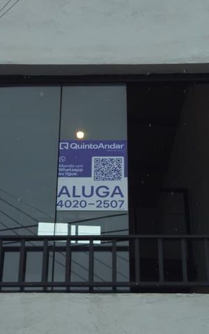 Apartamento para alugar com 20m², 1 quarto e sem vaga Apartamento para alugar com 20m², 1 quarto e sem vagaPlaca instalada no vidro da sala do imóvel - Código da placa: YIXW-1747