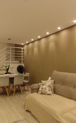Casa de condomínio à venda com 135m², 3 quartos e 3 vagasSala