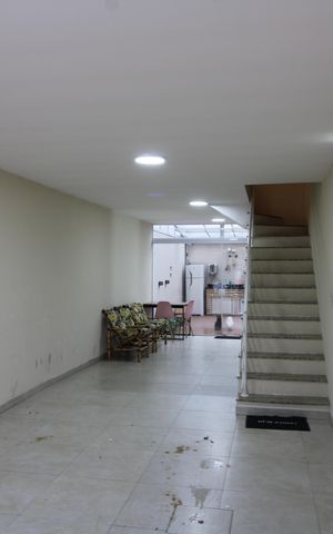 Casa de condomínio à venda com 135m², 3 quartos e 3 vagasGaragem