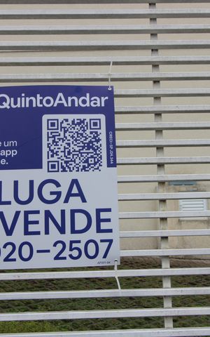 Casa de condomínio à venda com 135m², 3 quartos e 3 vagasPlaca