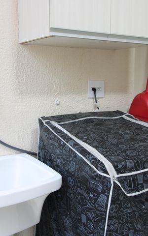 Casa de condomínio à venda com 135m², 3 quartos e 3 vagasLavanderia