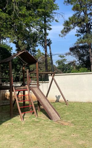 Casa de condomínio para alugar com 61m², 2 quartos e 2 vagasÁrea comum - Playground