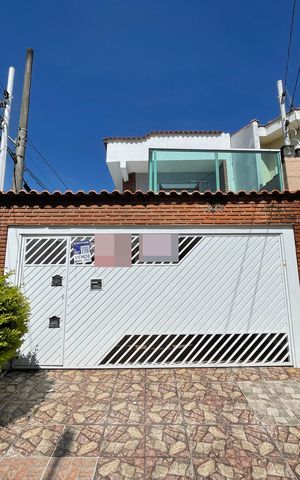 Casa à venda com 163m², 2 quartos e 2 vagas Casa à venda com 163m², 2 quartos e 2 vagasFachada+Placa