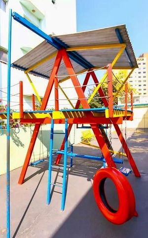Apartamento à venda com 76m², 2 quartos e 2 vagas Apartamento à venda com 76m², 2 quartos e 2 vagasÁrea comum - Playground