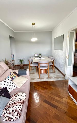 Apartamento à venda com 76m², 2 quartos e 2 vagas Apartamento à venda com 76m², 2 quartos e 2 vagasSala