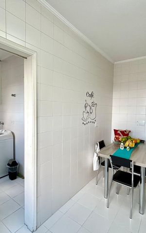 Apartamento à venda com 76m², 2 quartos e 2 vagas Apartamento à venda com 76m², 2 quartos e 2 vagasCozinha