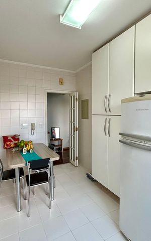 Apartamento à venda com 76m², 2 quartos e 2 vagas Apartamento à venda com 76m², 2 quartos e 2 vagasCozinha