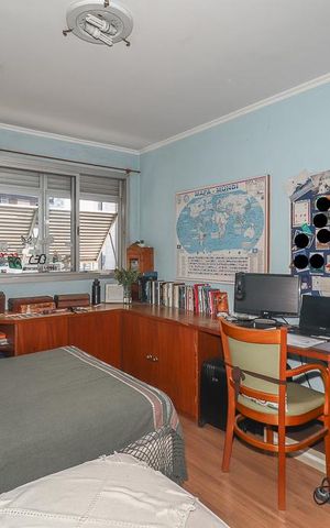 Apartamento à venda com 138m², 3 quartos e 2 vagasQuarto 3