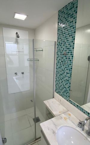 Apartamento à venda com 153m², 4 quartos e 4 vagas Apartamento à venda com 153m², 4 quartos e 4 vagasBanheiro