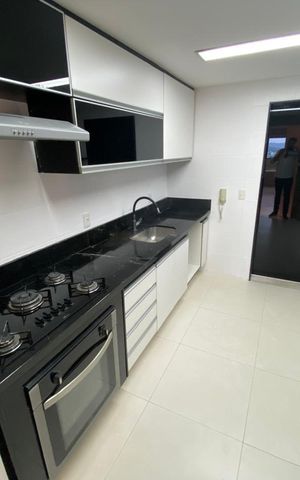Apartamento à venda com 153m², 4 quartos e 4 vagas Apartamento à venda com 153m², 4 quartos e 4 vagasCozinha