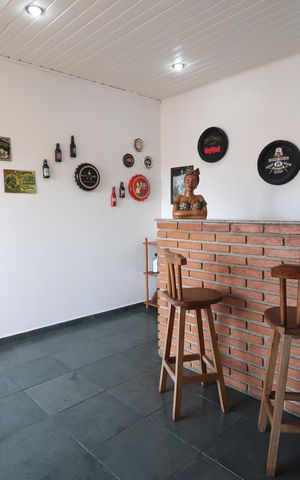 Casa à venda com 380m², 3 quartos e 7 vagasMezanino - Bar