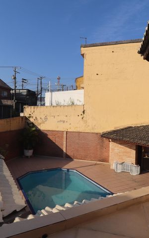 Casa à venda com 380m², 3 quartos e 7 vagasMezanino - Varanda