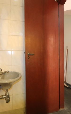 Casa à venda com 380m², 3 quartos e 7 vagasBanheiro serviço
