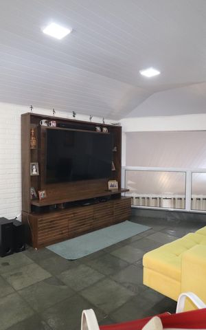 Casa à venda com 380m², 3 quartos e 7 vagasMezanino - Sala de tv 