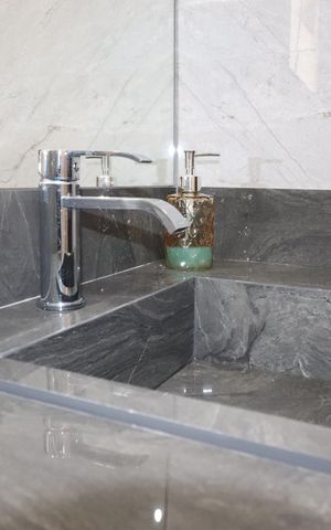 Casa à venda com 380m², 3 quartos e 7 vagasBanheiro 2