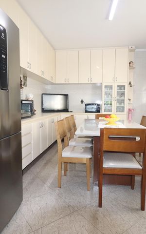 Casa à venda com 380m², 3 quartos e 7 vagasCozinha