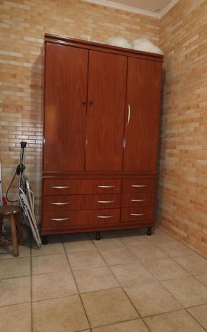 Casa à venda com 380m², 3 quartos e 7 vagasQuarto de Serviço