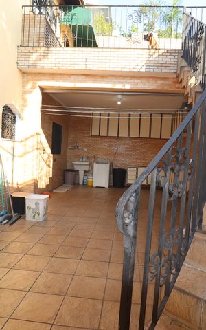 Casa à venda com 380m², 3 quartos e 7 vagasQuintal