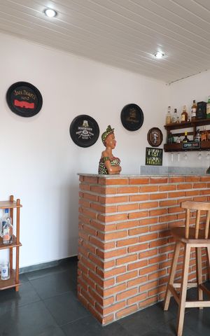 Casa à venda com 380m², 3 quartos e 7 vagasMezanino - Bar