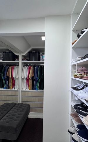 Apartamento à venda com 270m², 3 quartos e 2 vagas Apartamento à venda com 270m², 3 quartos e 2 vagasSuíte - Closet
