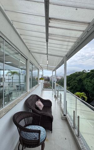 Apartamento à venda com 270m², 3 quartos e 2 vagas Apartamento à venda com 270m², 3 quartos e 2 vagasTerraço