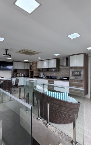 Apartamento à venda com 270m², 3 quartos e 2 vagas Apartamento à venda com 270m², 3 quartos e 2 vagasÁrea Gourmet