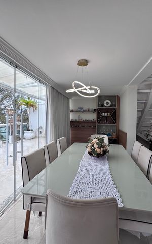 Apartamento à venda com 270m², 3 quartos e 2 vagas Apartamento à venda com 270m², 3 quartos e 2 vagasSala