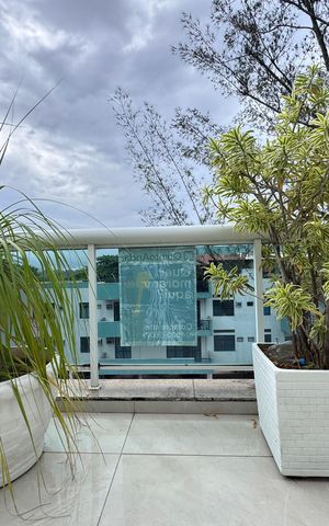 Apartamento à venda com 270m², 3 quartos e 2 vagas Apartamento à venda com 270m², 3 quartos e 2 vagasPlaquinha Quinto Andar