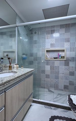 Apartamento à venda com 270m², 3 quartos e 2 vagas Apartamento à venda com 270m², 3 quartos e 2 vagasBanheiro Social 1
