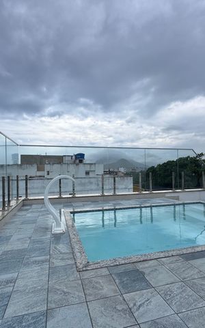 Apartamento à venda com 270m², 3 quartos e 2 vagas Apartamento à venda com 270m², 3 quartos e 2 vagasTerraço