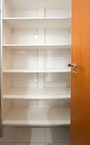 Apartamento à venda com 132m², 3 quartos e 3 vagas Apartamento à venda com 132m², 3 quartos e 3 vagasDespensa