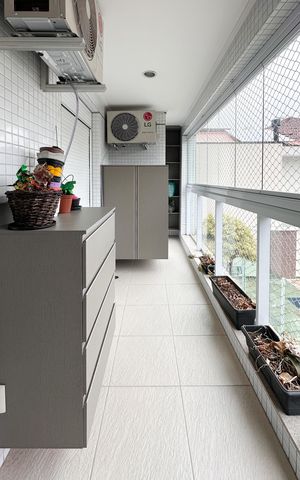 Apartamento à venda com 132m², 3 quartos e 3 vagas Apartamento à venda com 132m², 3 quartos e 3 vagasSacada da Suíte 2