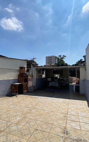 Casa à venda com 50m², 3 quartos e 1 vaga