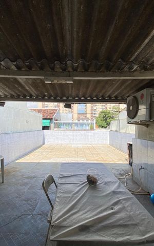 Casa à venda com 50m², 3 quartos e 1 vaga