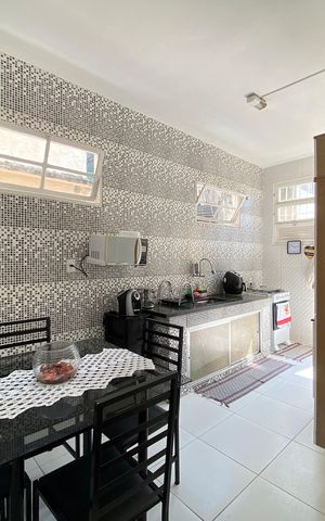 Casa à venda com 50m², 3 quartos e 1 vaga