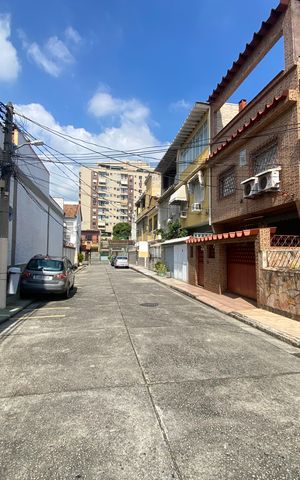 Casa à venda com 50m², 3 quartos e 1 vaga
