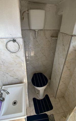 Casa à venda com 50m², 3 quartos e 1 vaga