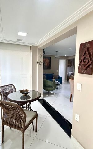 Apartamento à venda com 114m², 3 quartos e 2 vagas Apartamento à venda com 114m², 3 quartos e 2 vagasVaranda da Sala