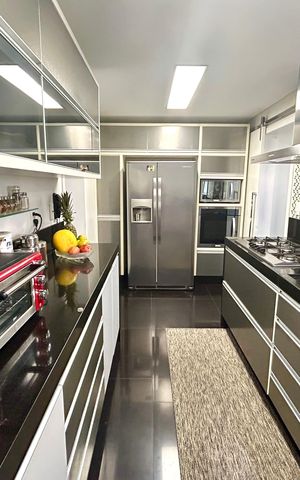 Apartamento à venda com 114m², 3 quartos e 2 vagas Apartamento à venda com 114m², 3 quartos e 2 vagasCozinha