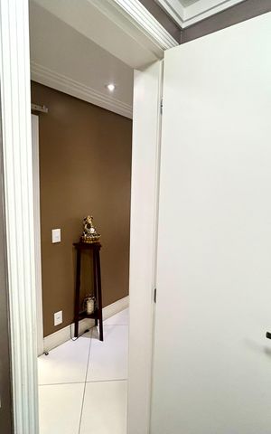 Apartamento à venda com 114m², 3 quartos e 2 vagas Apartamento à venda com 114m², 3 quartos e 2 vagasLavabo