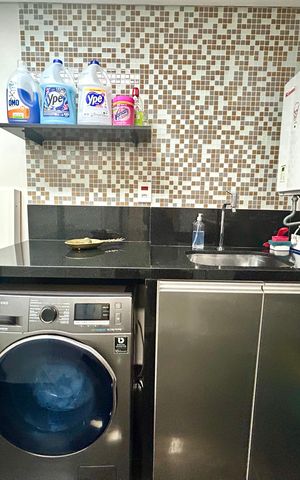 Apartamento à venda com 114m², 3 quartos e 2 vagas Apartamento à venda com 114m², 3 quartos e 2 vagasÁrea de Serviço