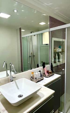 Apartamento à venda com 114m², 3 quartos e 2 vagas Apartamento à venda com 114m², 3 quartos e 2 vagasBanheiro da Suíte