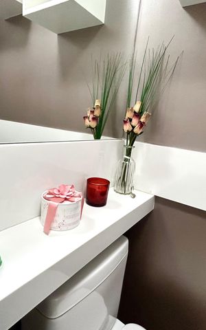 Apartamento à venda com 114m², 3 quartos e 2 vagas Apartamento à venda com 114m², 3 quartos e 2 vagasLavabo