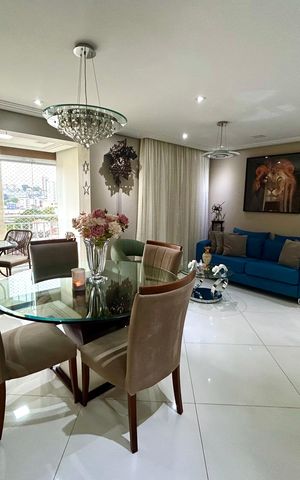 Apartamento à venda com 114m², 3 quartos e 2 vagas Apartamento à venda com 114m², 3 quartos e 2 vagasSala